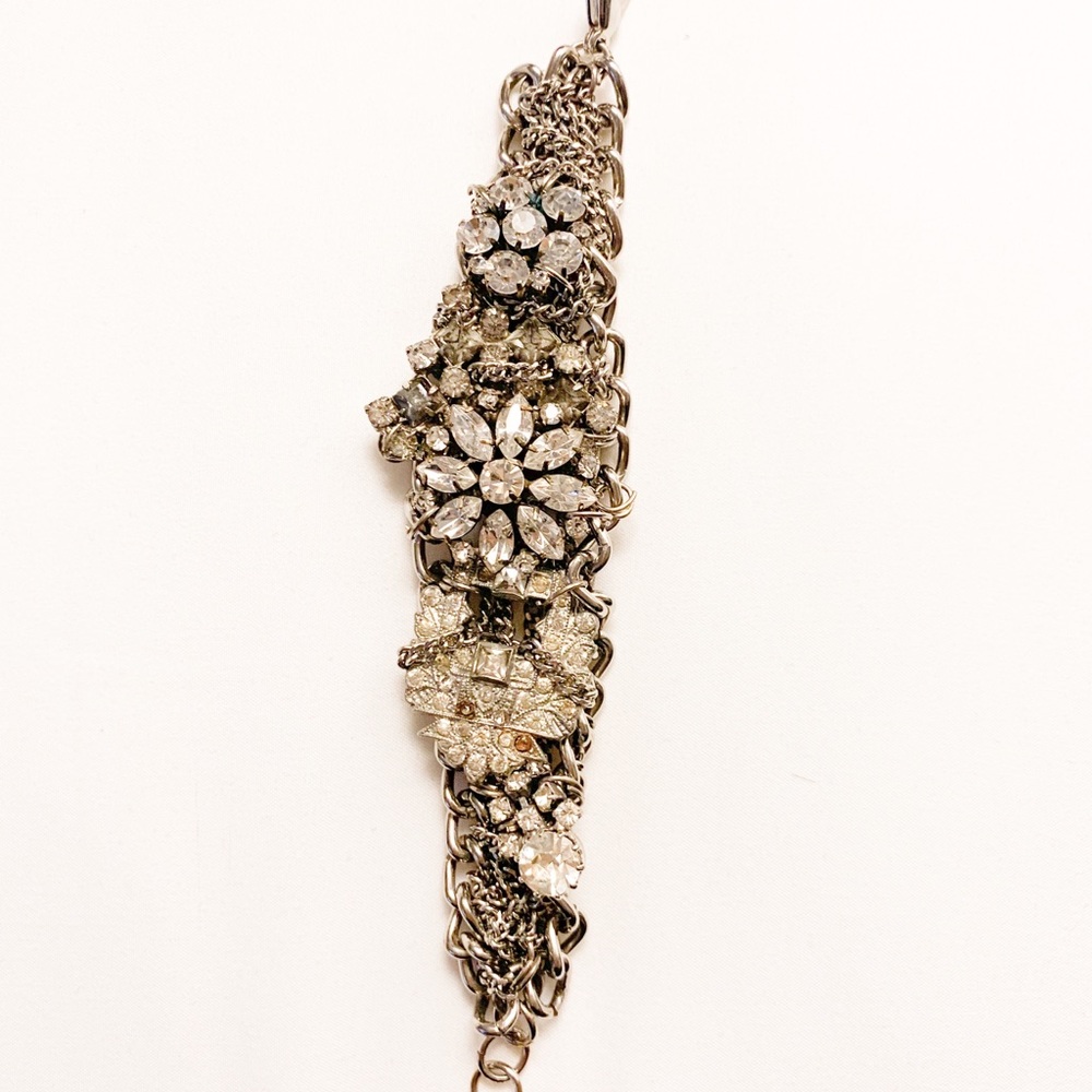 Elegant with Edge Chain Stone Bracelet - Picture 3 of 8